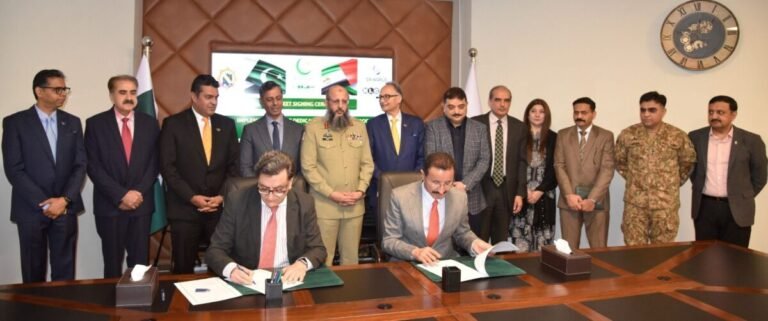 ڈی پی ورلڈ یو اے ای کے وفد کا کراچی پورٹ کا دورہ ، سرمایہ کاری کے مواقع کا جائزہ