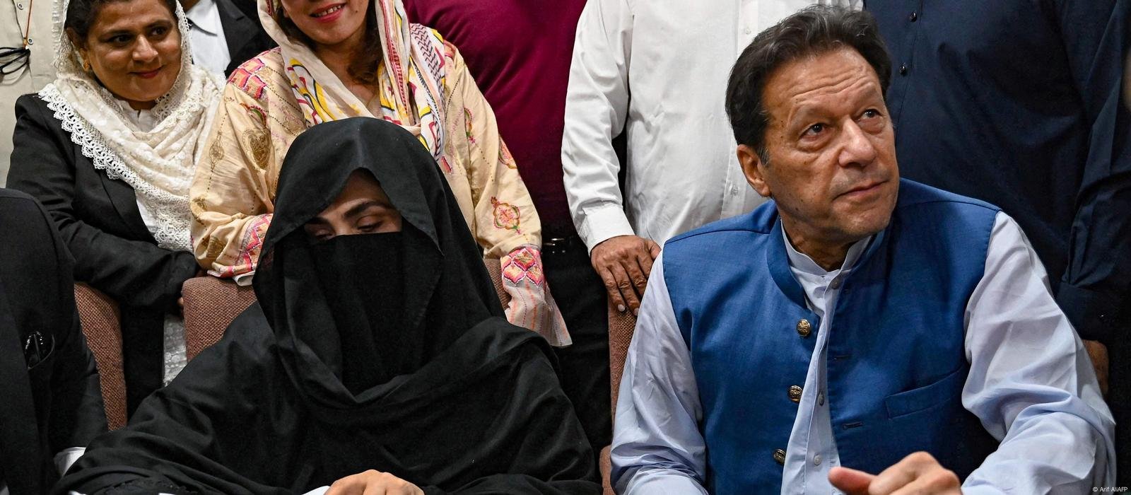 فیصل چوہدری عدالت میں کیسز پر کم سیاست میں زیادہ ایکٹو ہیں:بشریٰ بی بی