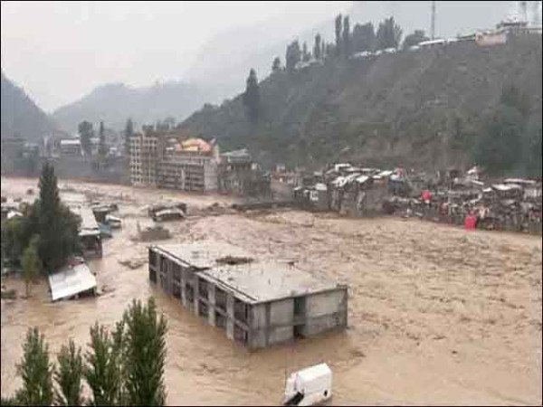 آزاد کشمر میں موسلادھار بارشوں سے آئندہ 24 گھنٹوں میں بڑے سیلاب کا الرٹ جاری