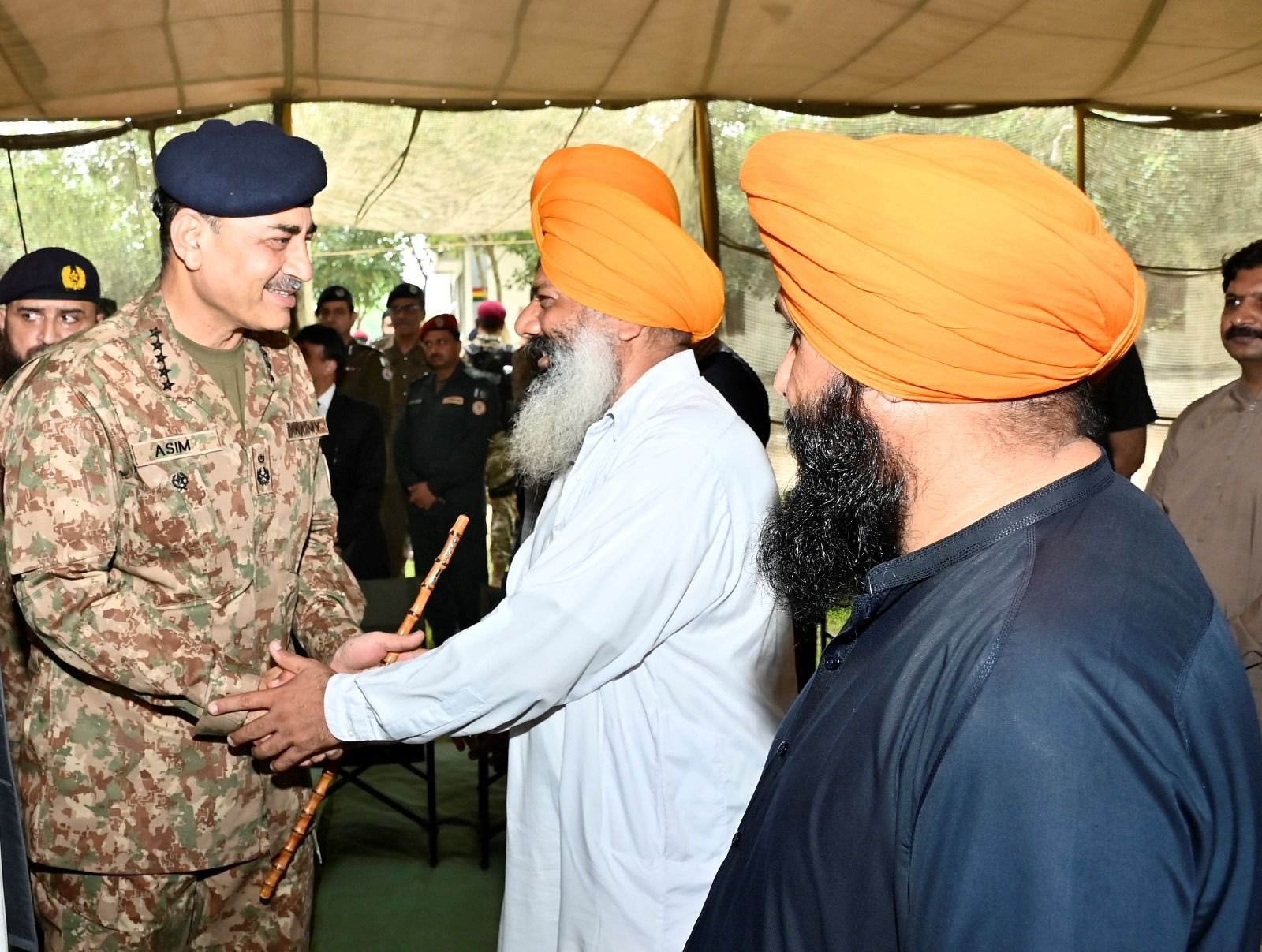 آرمی چیف کا دورہ کرتارپور:سکھوں کے مذہبی مقام کو جلد اصل حالت میں بحال کرنے کی یقین دہانی