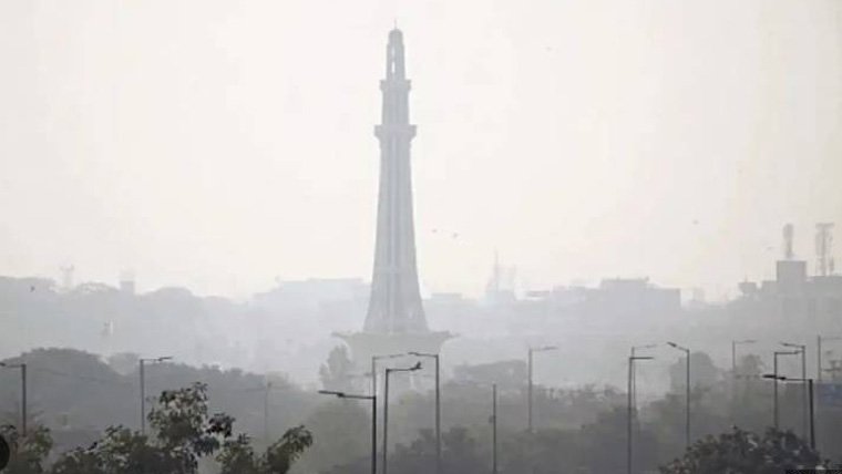 پنجاب حکومت کے اقدامات: لاہور میں آج ہوا کا معیار نسبتاً بہتر رہنے کا امکان