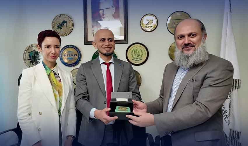 میٹا کا کاروبار اور ایس ایم ایز کے لیے ڈیجیٹل تربیتی پروگرامز میں تعاون کا عندیہ