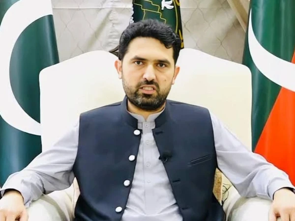 وزیر اعلیٰ خیبر پختونخوا کا صوبے کی تمام سیاسی جماعتوں کے قائدین سے رابطہ، جرگہ بلانے کا فیصلہ