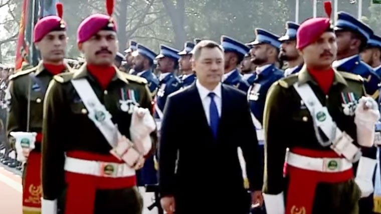 کرغزستان کے صدر کے اعزاز میں پروقار استقبالیہ تقریب، گارڈ آف آنر پیش