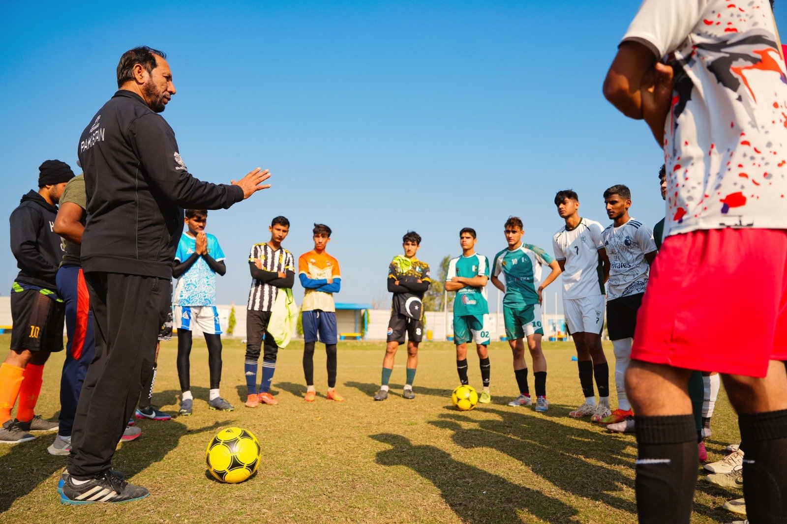 میکسیکو میں اسٹریٹ چائلڈ فٹبال ورلڈکپ 2026: وزیرآباد میں 60 روزہ قومی تربیتی کیمپ کا آغاز