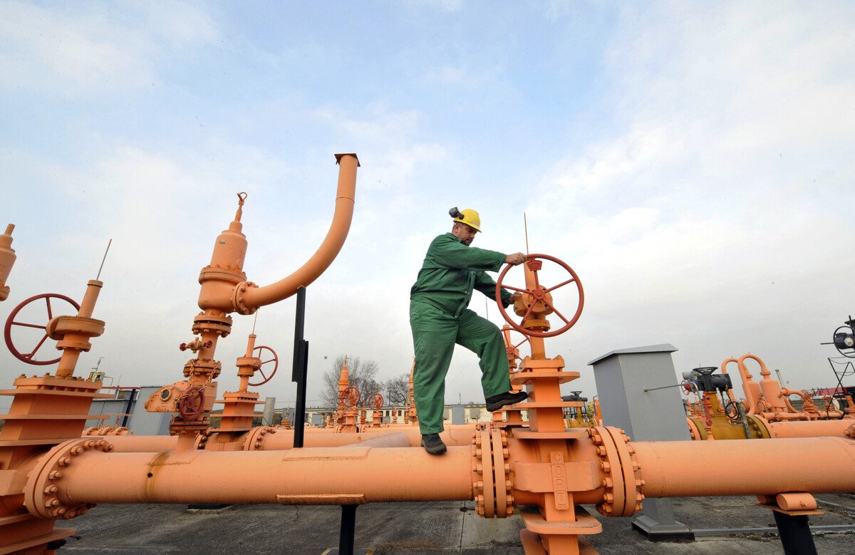 یورپی پارلیمنٹ نے2027 کے اختتام تک روسی گیس پر پابندی کی منظوری دے دی