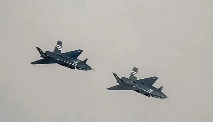 ترکیہ کا جدید بغیر پائلٹ جنگی طیارہ ’’قزل ایلما‘‘ خودکار فارمیشن پرواز میں کامیاب