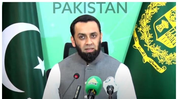 ہر سال ہماری آبادی میں نیوزی لینڈ کی آبادی کے برابر اضافہ ہورہا ہے: عطا تارڑ