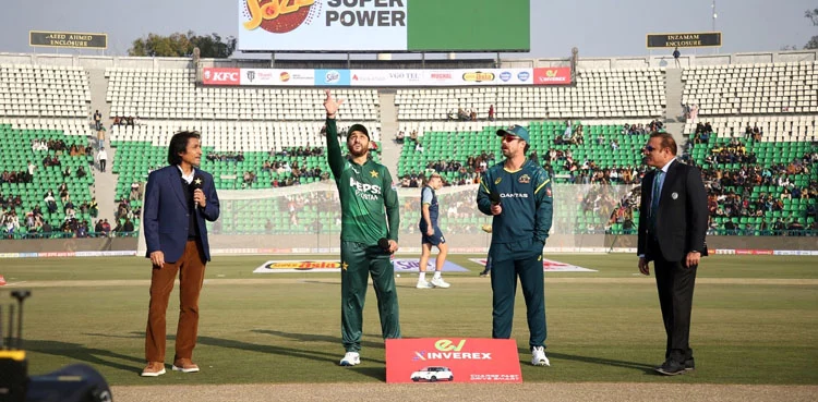 دوسرے ٹی ٹوئنٹی میں پاکستان کا پہلے بیٹنگ کا فیصلہ، ٹیم میں 3 تبدیلیاں