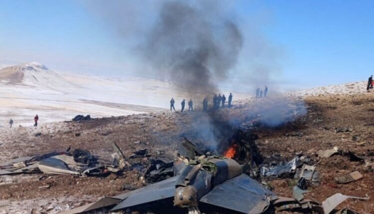 A fighter jet crashed during a training flight in Iran, killing one pilot.