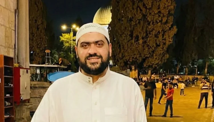 Israeli forces detain Imam of Al-Aqsa Mosque Sheikh Muhammad Al-Abbasi from the mosque premises
