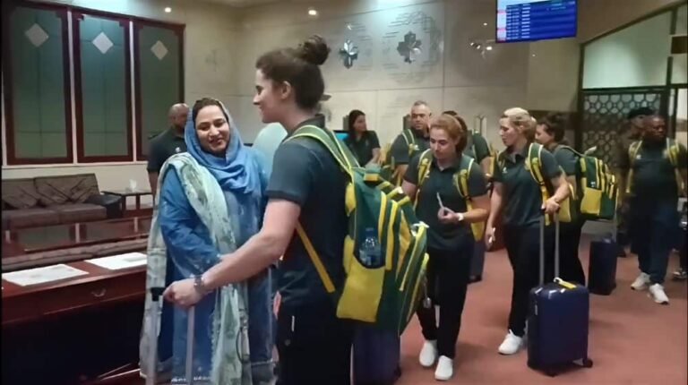 Pakistan women's cricket team arrives in South Africa for three T20 series