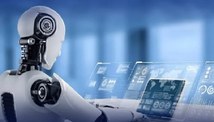 نئے تعلیمی سیشن سے سرکاری اور نجی جامعات میں اے آئی کا کورس تمام بیچلرز اور ماسٹرز پروگرامز میں باقاعدہ پڑھایا جائے گا۔ نئے تعلیمی سیشن سے مصنوعی ذہانت پر مشتمل کورس لازمی ہوگا،ماہرین کے مطابق مصنوعی ذہانت کا لازمی کورس وقت کی اہم ضرورت ہے ماہرین کا کہنا ہے کہ طلبہ کو عالمی مارکیٹ کے تقاضوں کے مطابق مہارت ملے گی،مگر صرف کورس شامل کرنا کافی نہیں اس پر موثر عملدآمد اور صنعت کے ساتھ رابطہ بھی ضروری ہے۔