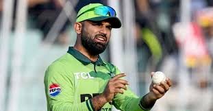 فخر زمان پر بال ٹمپرنگ ثابت، 2 میچز کی پابندی عائد