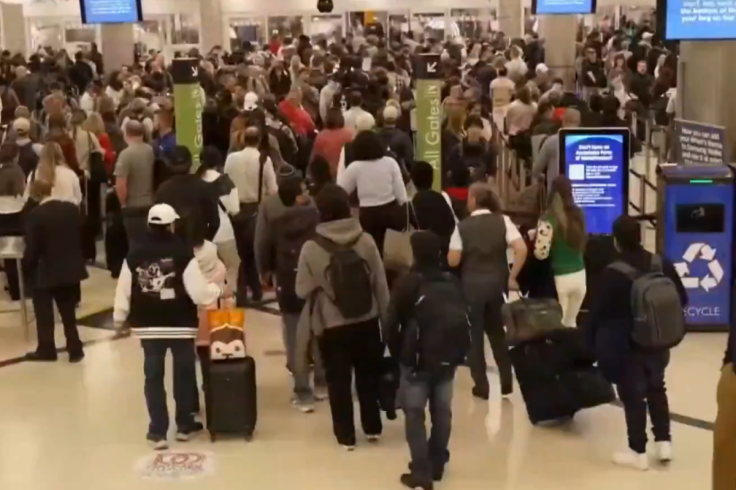 Security crisis at airports in the US after more than 300 TSA employees resign: ICE officials deployed