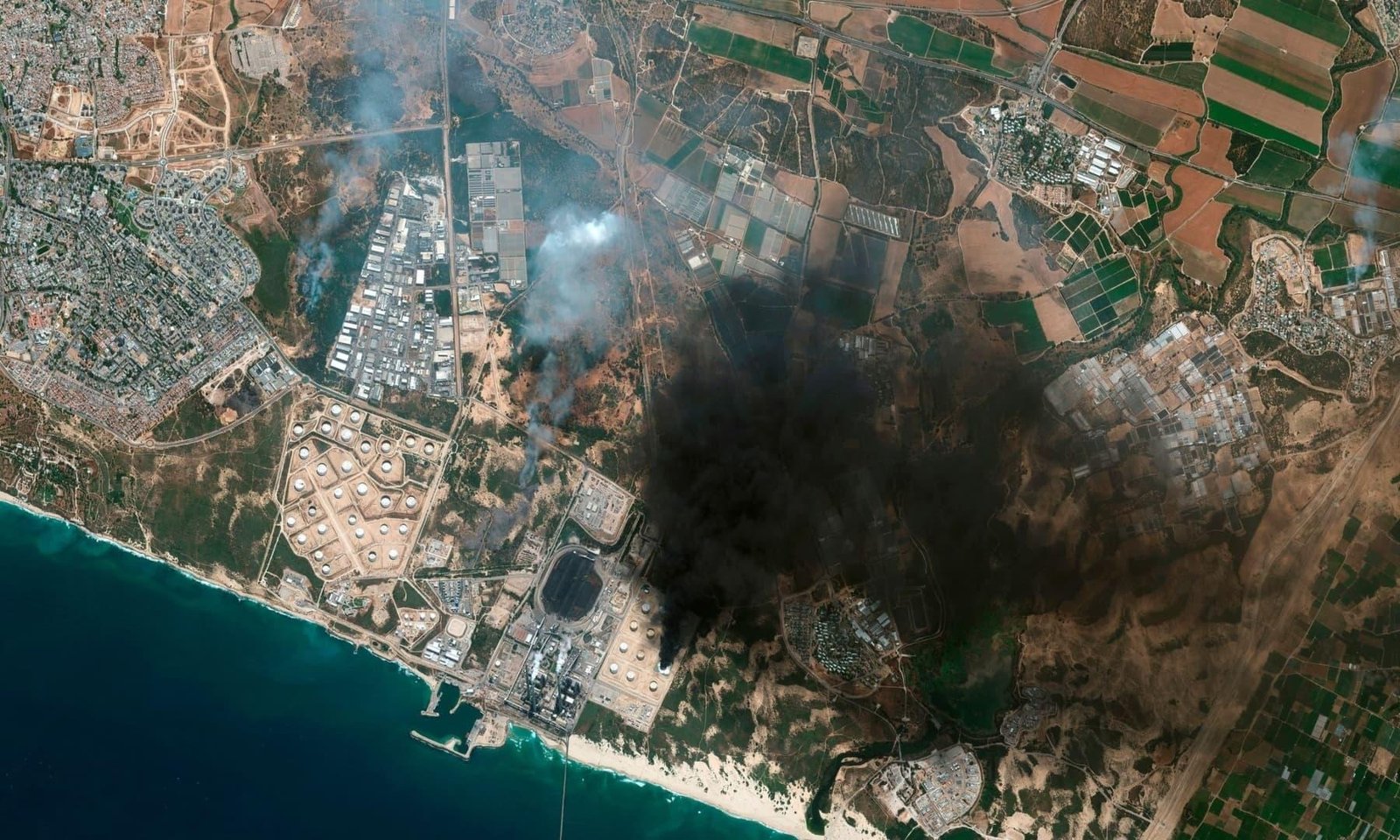 پاسدارانِ انقلاب کی شہریوں کو امریکی اڈوں سے دور رہنے کی وارننگ