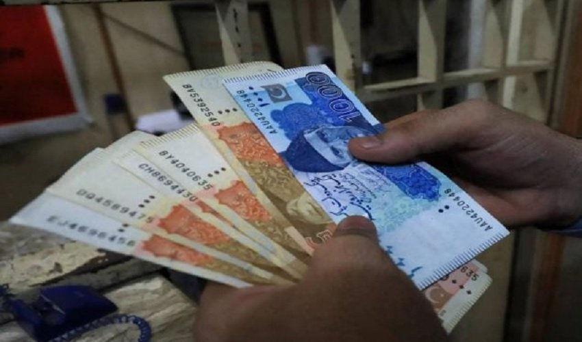 سرکاری ملازمین کوعید سے پہلے تنخواہ دینے کا فیصلہ