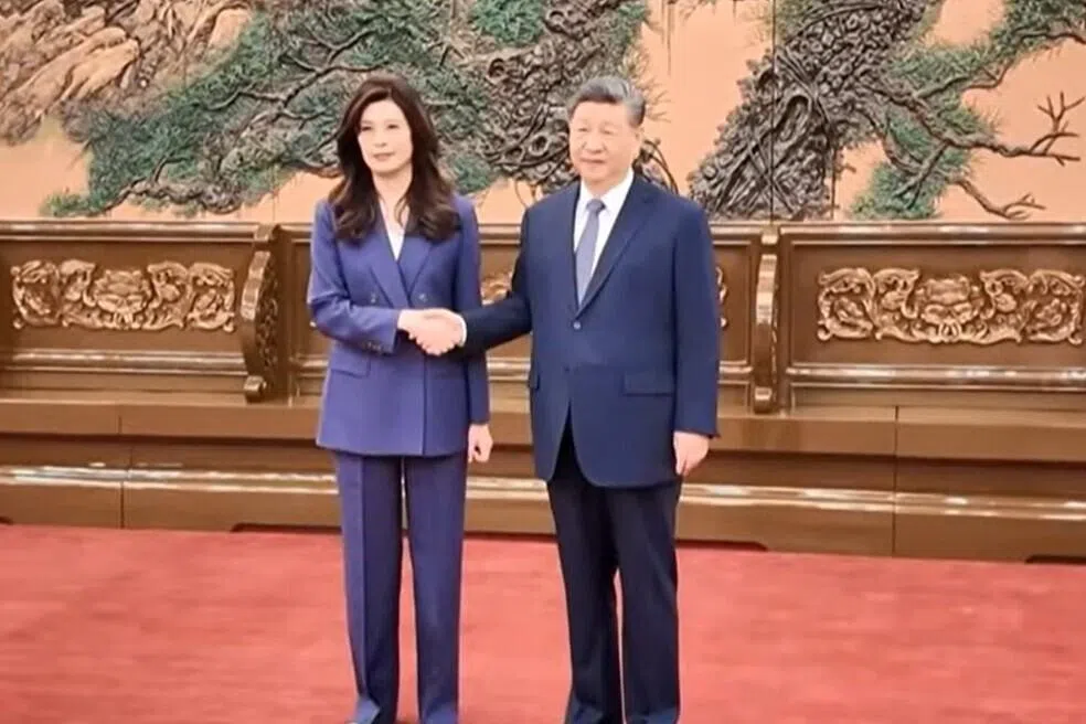 Chinese President Xi Jinping meets Taiwanese opposition leader, says “people on both sides want peace”