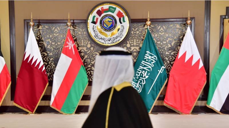 Gulf countries decide to engage with other countries instead of relying on US defense systems