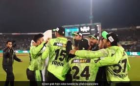 پاکستان سپر لیگ 11: لاہور قلندرز کی سنسنی خیز فتح، کوئٹہ گلیڈی ایٹرز کو 9 رنز سے شکست