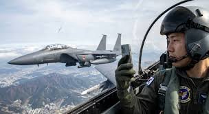 Pilots' selfies blamed for fighter jet crash, South Korean government apologizes