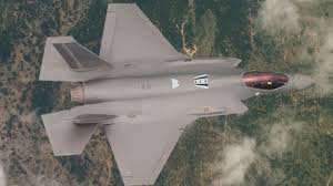 نیواڈا میں امریکی ایف-35 طیارہ گر کر تباہ، پائلٹ محفوظ