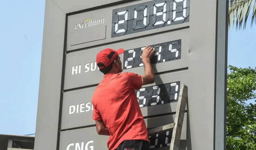 جیٹ فیول، لائٹ ڈیزل اور مٹی کا تیل بھی مہنگا کردیا گیا