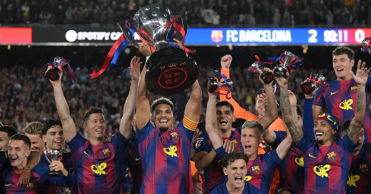 Barcelona beat Real Madrid to win second consecutive La Liga title