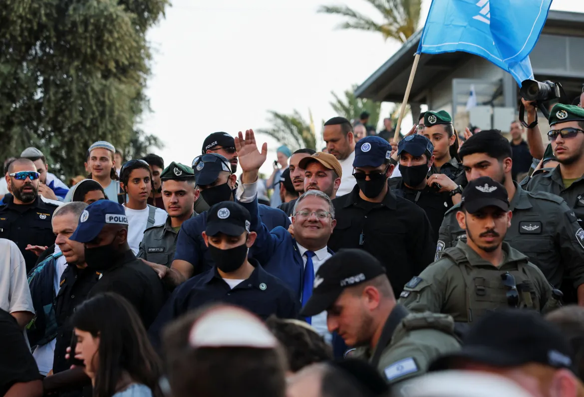Israeli nationalist provocations, anti-Arab slogans, and violent clashes at Jerusalem Day March