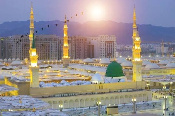 مسجد نبوی ﷺ میں زائرین کے لیے نئی سہولتیں، مختلف زبانوں میں رہنمائی اور بچوں کی نرسری شامل